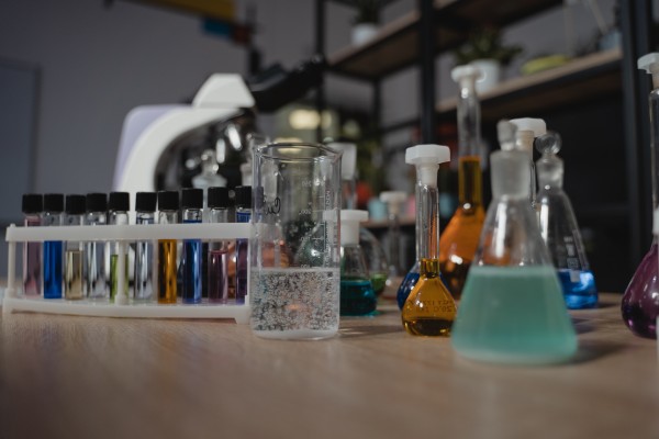 全氟辛基乙醇的物理化學(xué)性質(zhì)(圖1) 全氟辛基乙醇的物理化學(xué)性質(zhì)(圖1)