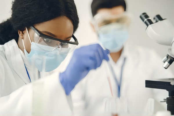 溶劑型高分子潤濕分散劑RianPont6810的溶解性(圖1) 溶劑型高分子潤濕分散劑RianPont6810的溶解性(圖1)